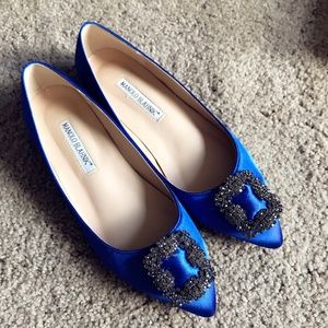 Pointed toe flats silver/grey Jeweled brooch royal